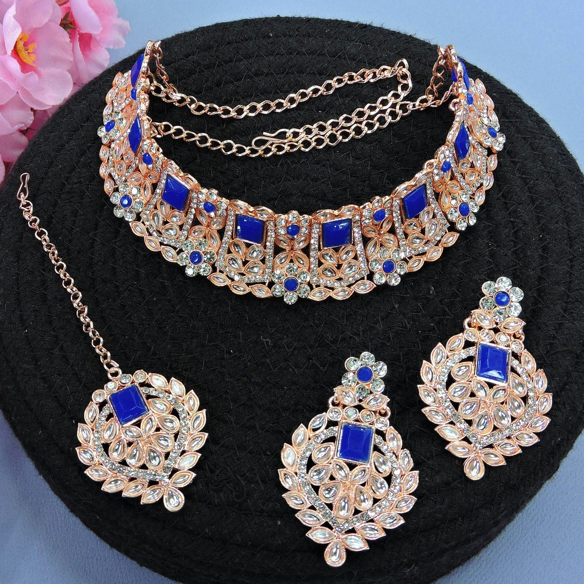 Alloy Choker Necklace Set In Blue Colour