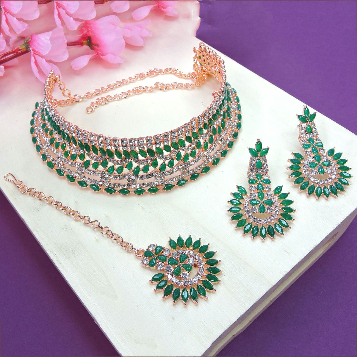 Alloy Choker Necklace Set In Green Colour