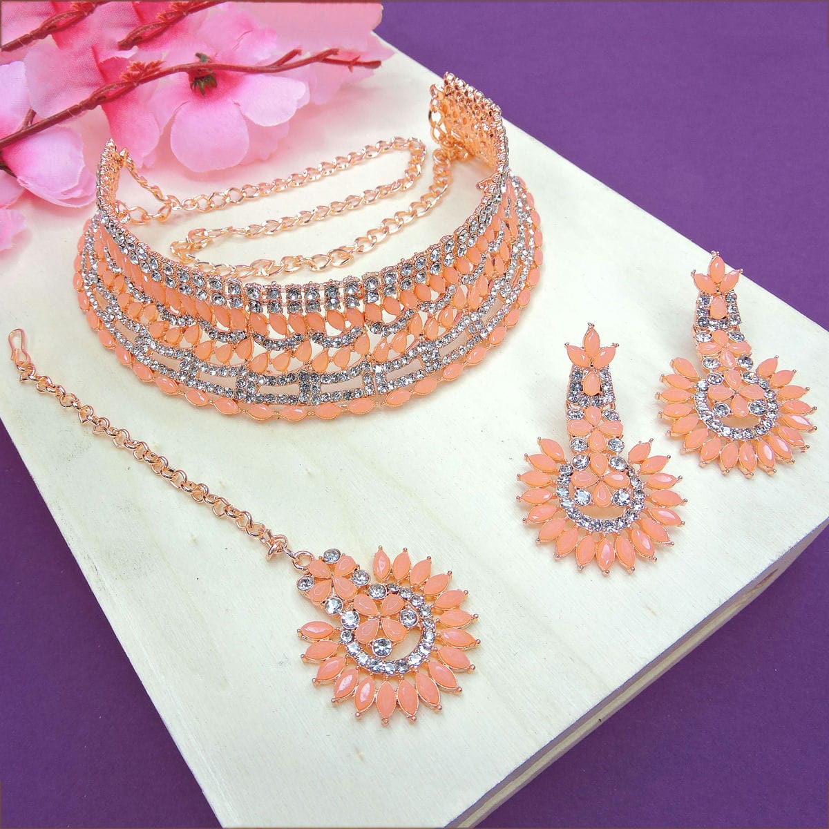 Alloy Choker Necklace Set In Peach Colour