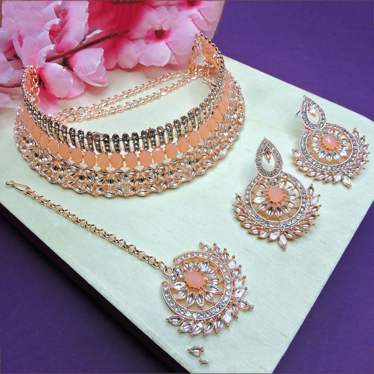 Alloy Choker Necklace Set In Peach Colour