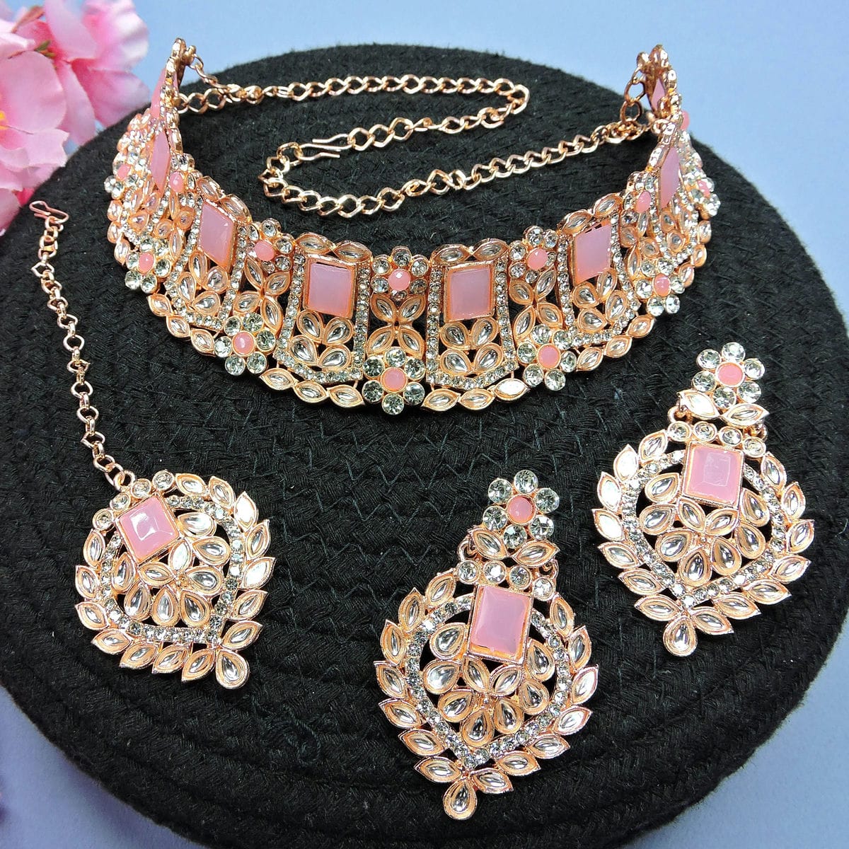 Alloy Choker Necklace Set In Pink Colour