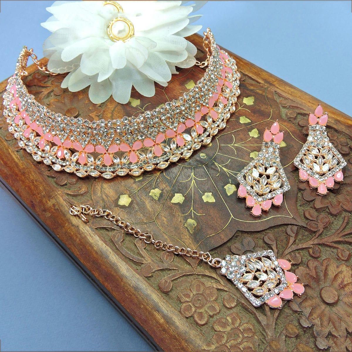 Alloy Choker Necklace Set In Pink Colour