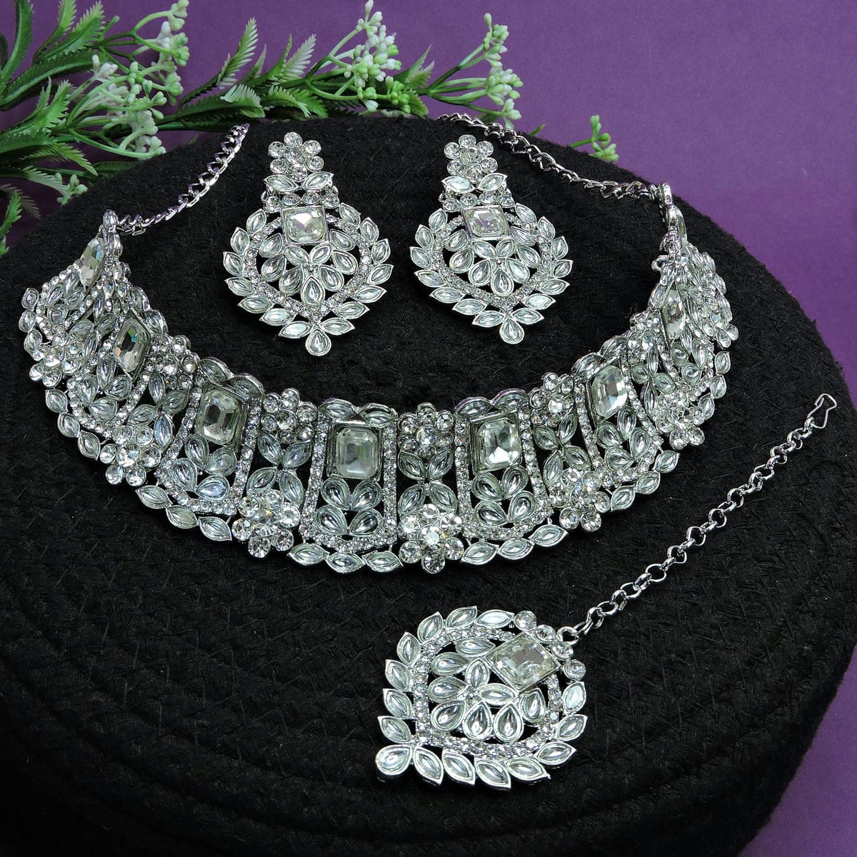 Alloy Choker Necklace Set In White Colour