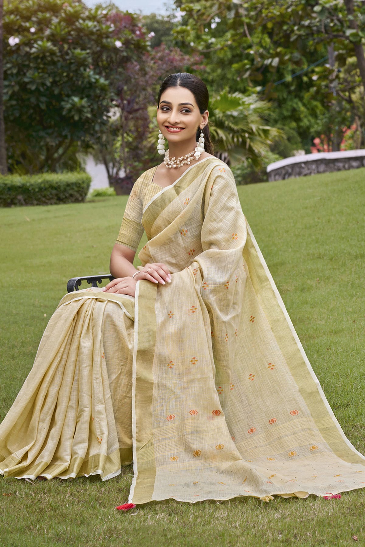 Beige Colour Cotton Woven Work Traditional Saree