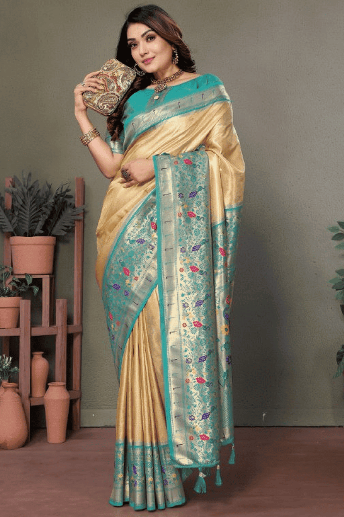 Beige-Colour-Woven-Work-Pure-Banarasi-Tissue-Silk-Traditional-Saree-VSSD1250265