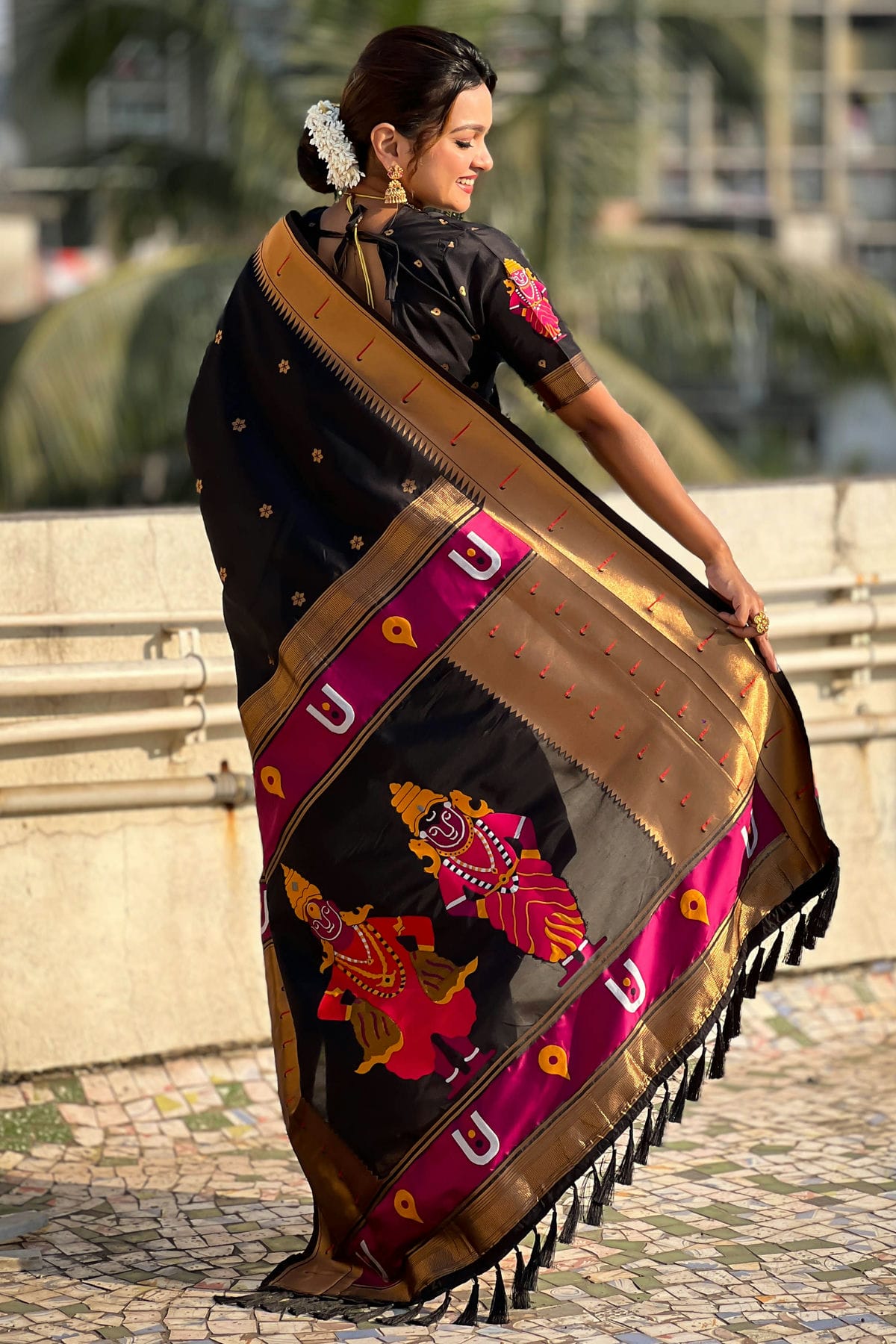 Black Colour Soft Silk Paithani Saree