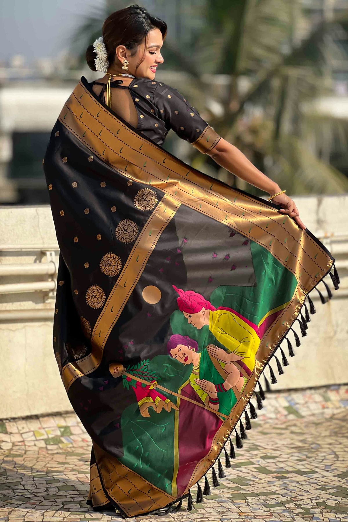 Black Colour Soft Silk Traditional Saree VSSD1112678