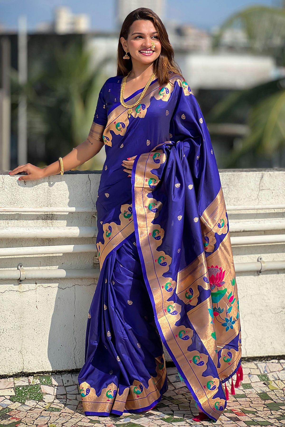 Blue Colour Paithani Silk Paithani Saree