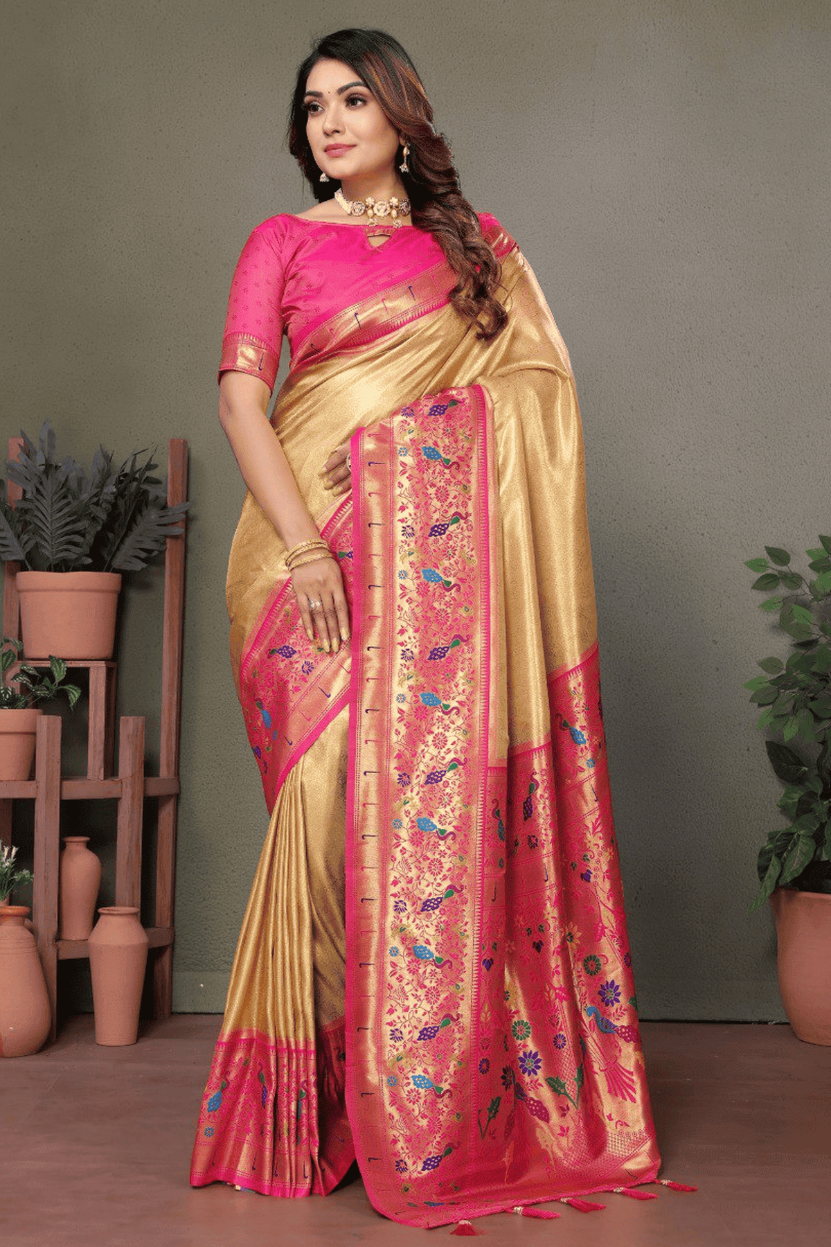 Cream-Colour-Woven-Work-Pure-Banarasi-Tissue-Silk-Traditional-Saree-VSSD1250266