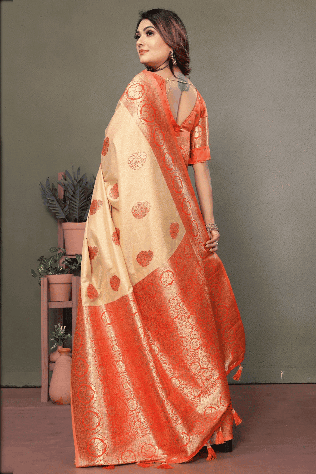 Cream Colour Woven Work Viscose Silk Traditional Saree VSSD1250259