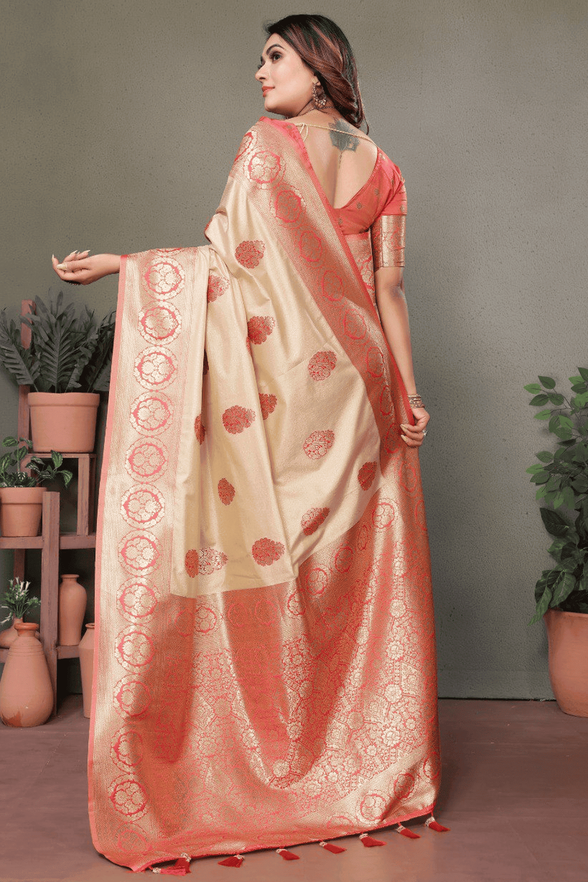 Cream Colour Woven Work Viscose Silk Traditional Saree VSSD1250263