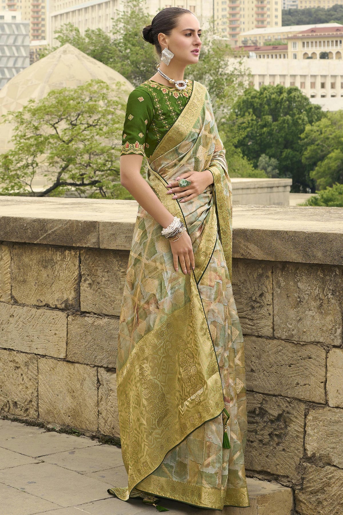 Green Colour Jacquard Silk Traditional Saree