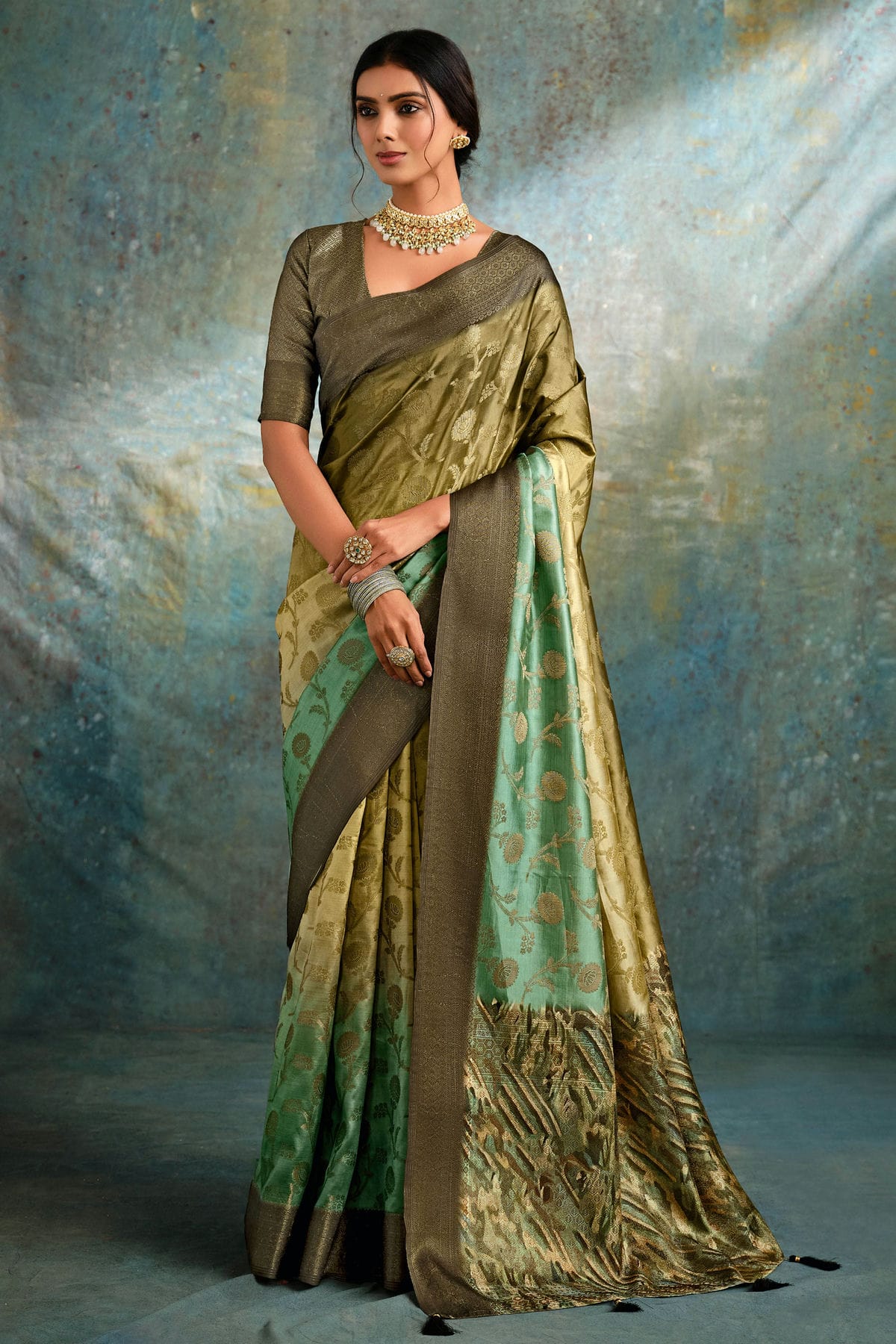 Green Colour Jacquard Silk Traditional Saree