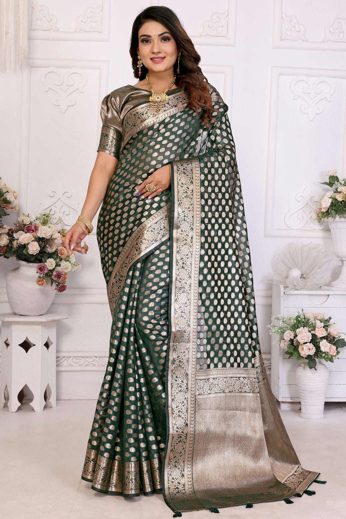 Green-Colour-Organza-Traditional-Saree-VSSD1112710