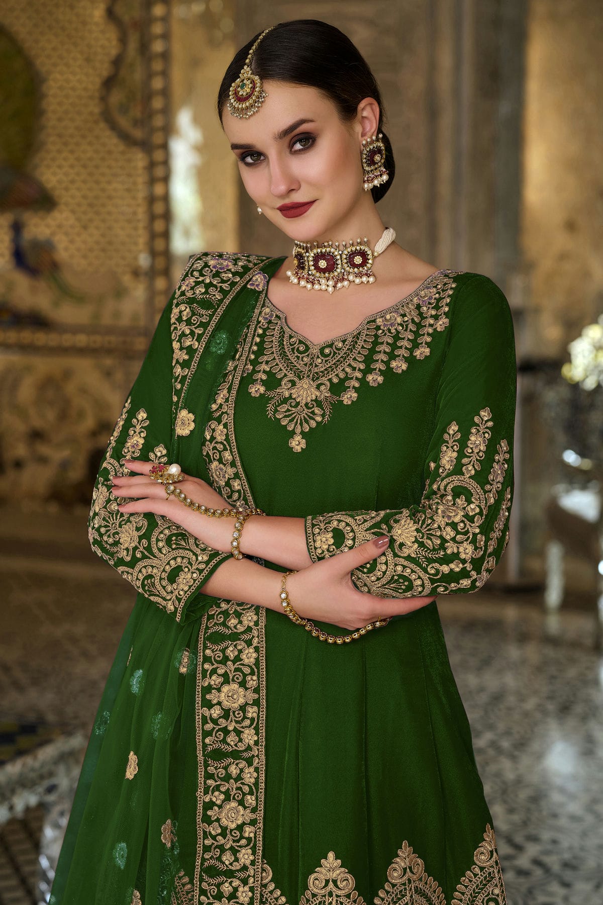 Green Colour Semi Stitched 9000 Velvet Anarkali Suit