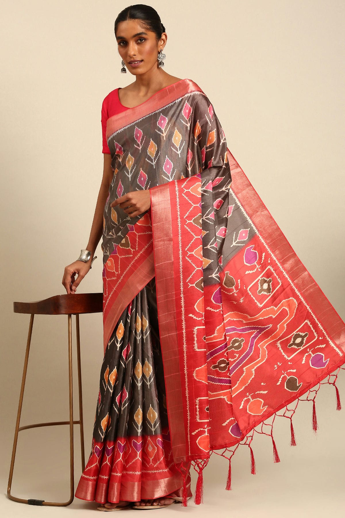 Grey Colour Cotton Printed Saree