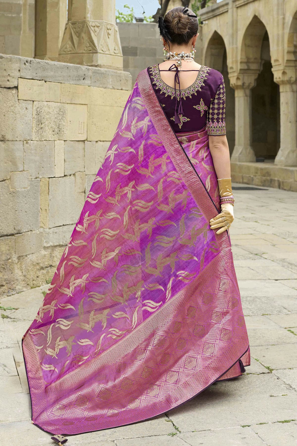 Pink Colour Jacquard Silk Traditional Saree