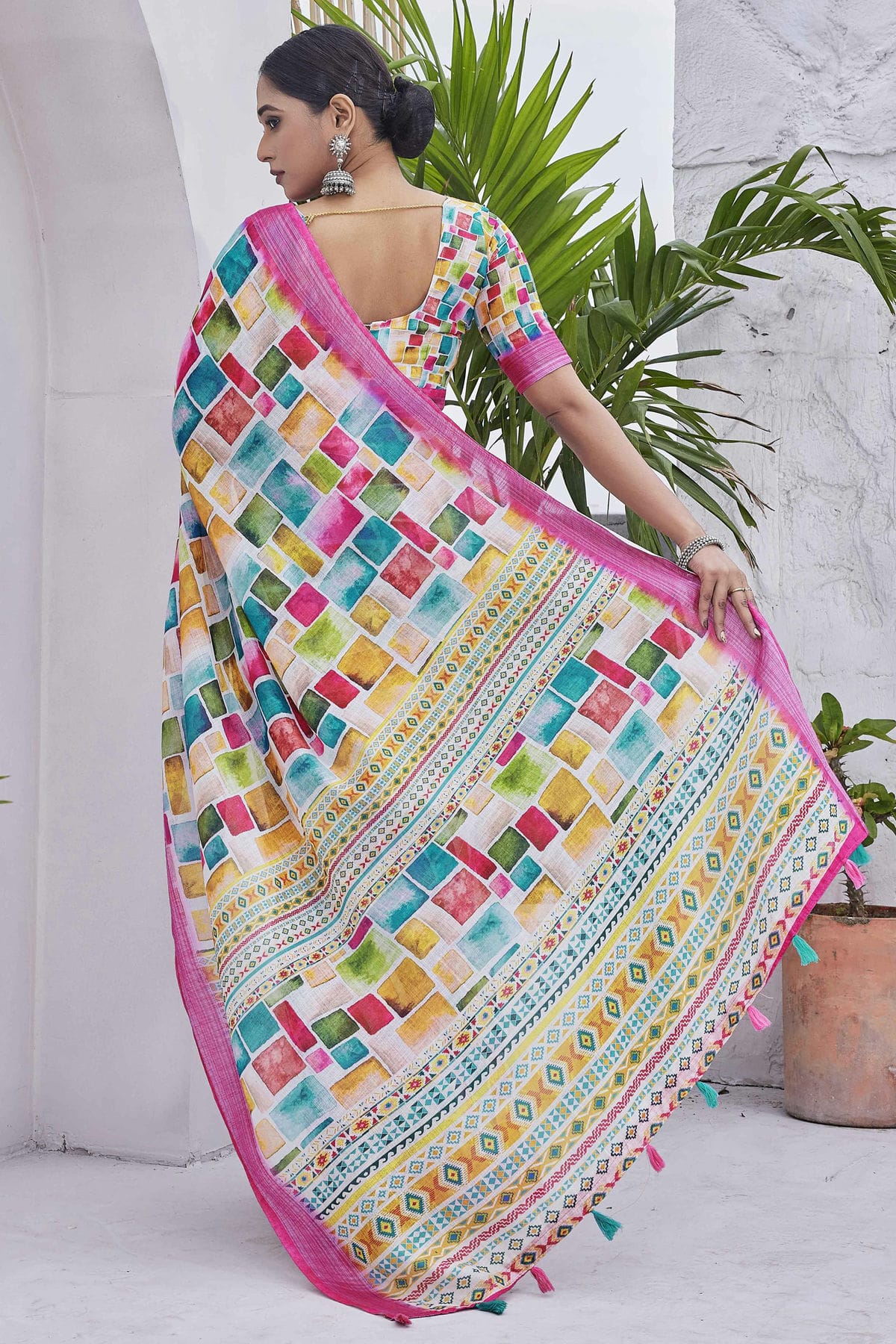 Pink Colour Linen Blend Printed Saree