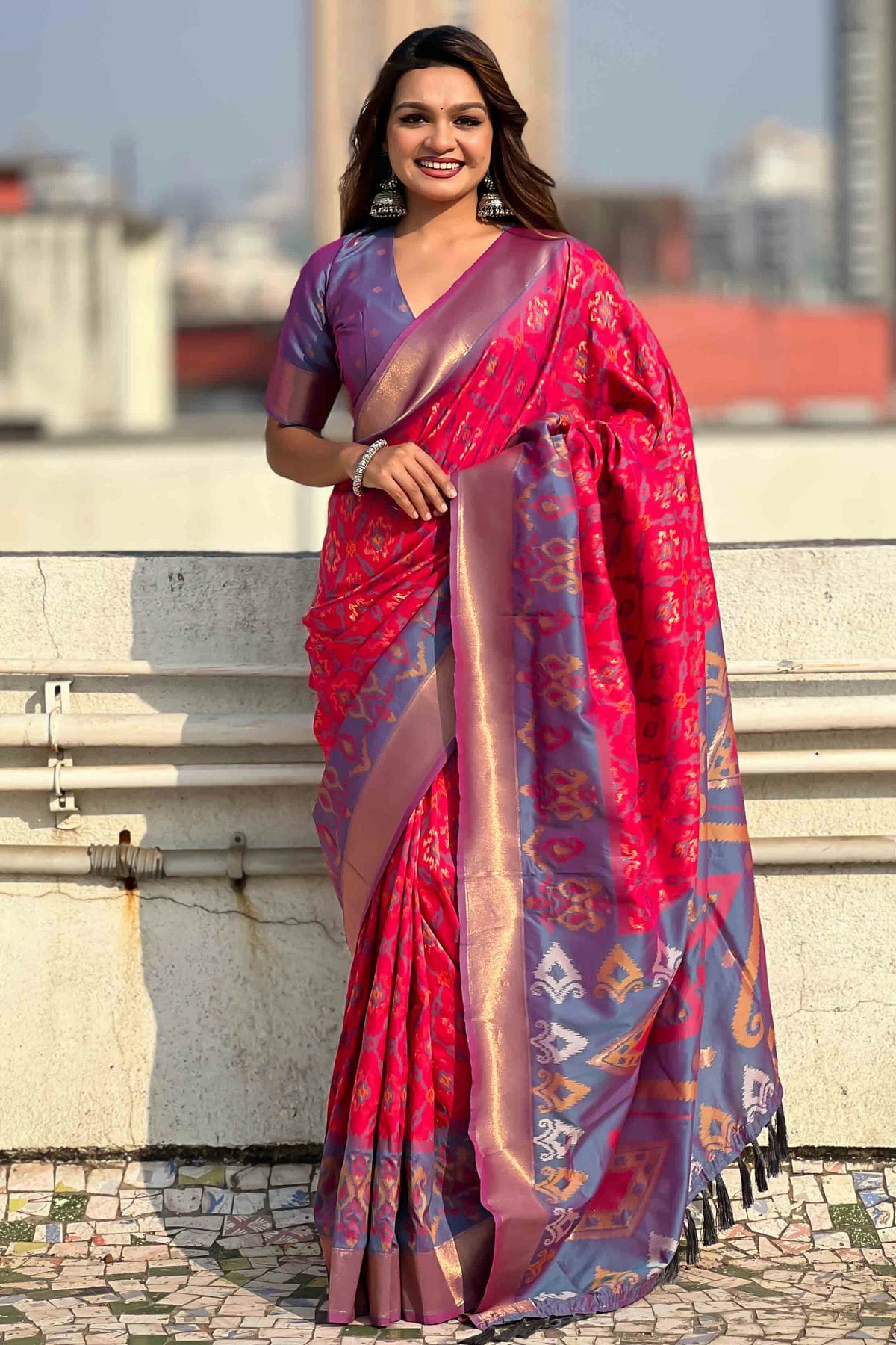 Pink-Colour-Patola-Silk-Traditional-Saree-VSSD1112665