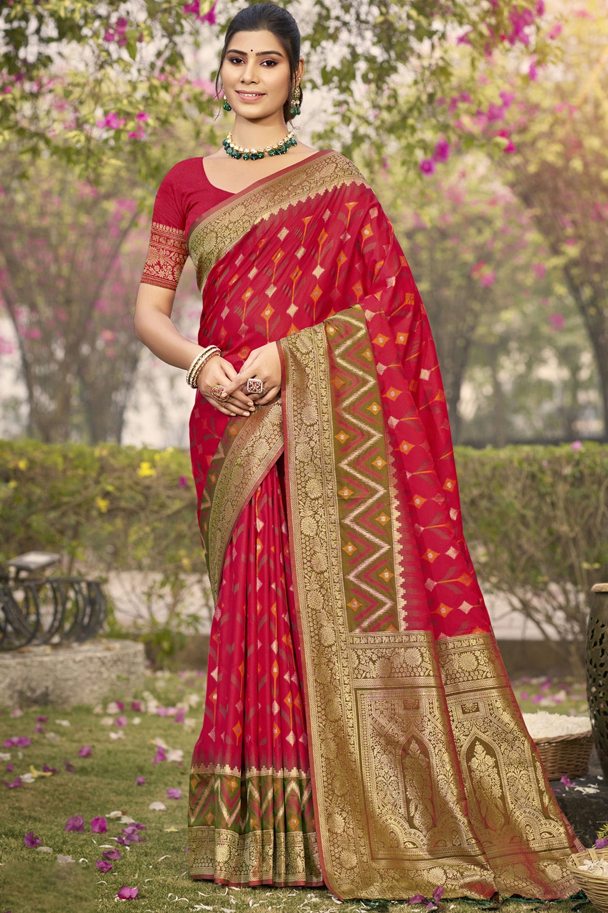 Pink-Colour-Woven-Work-Silk-Traditional-Saree-VSSD1103295