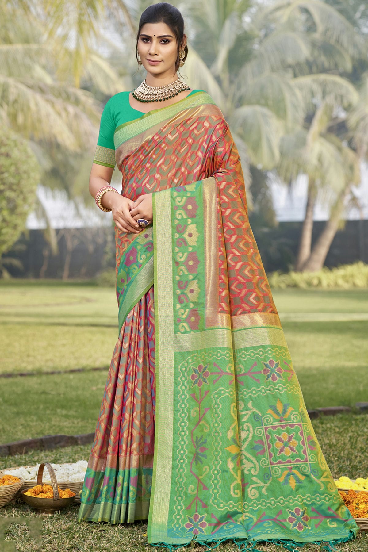 Pink-Colour-Woven-Work-Silk-Traditional-Saree-VSSD1103316