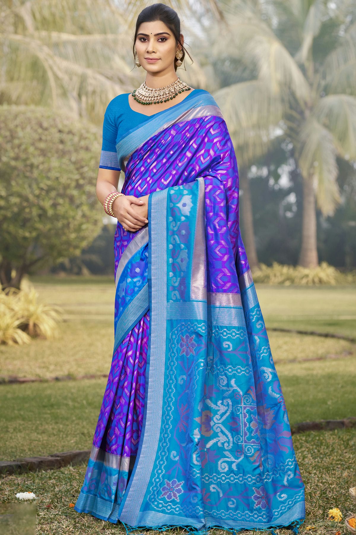 Purple-Colour-Woven-Work-Silk-Traditional-Saree-VSSD1103317