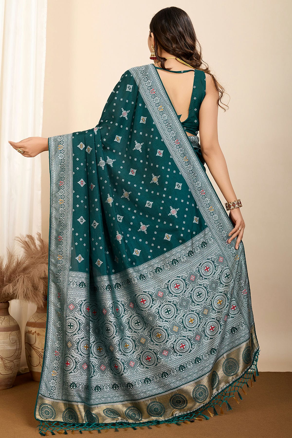 Rama Green Colour Soft Silk Traditional Saree VSSD1112700