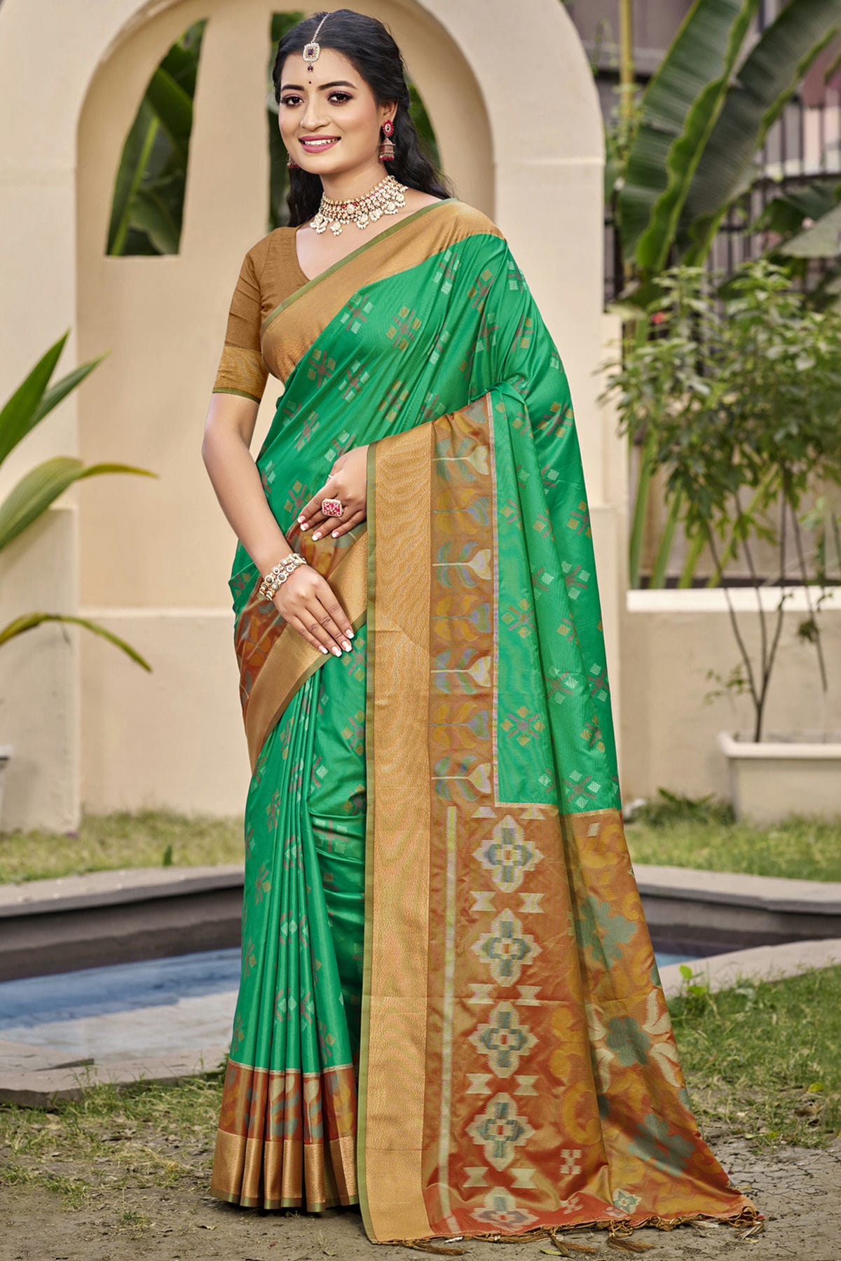 Rama-Green-Colour-Woven-Work-Silk-Traditional-Saree-VSSD1103310