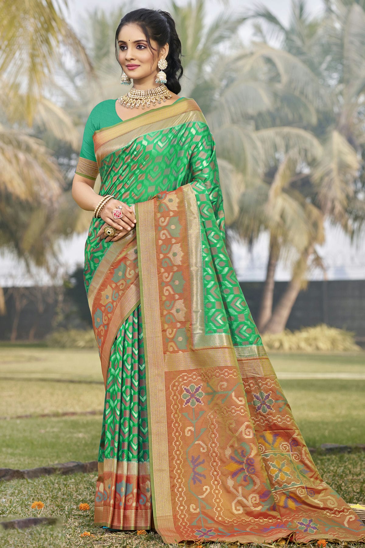 Rama-Green-Colour-Woven-Work-Silk-Traditional-Saree-VSSD1103318