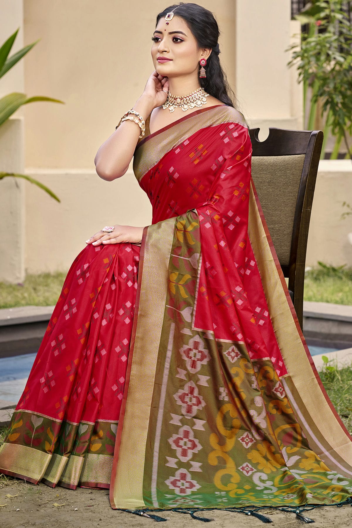 Red-Colour-Woven-Work-Silk-Traditional-Saree-VSSD1103306