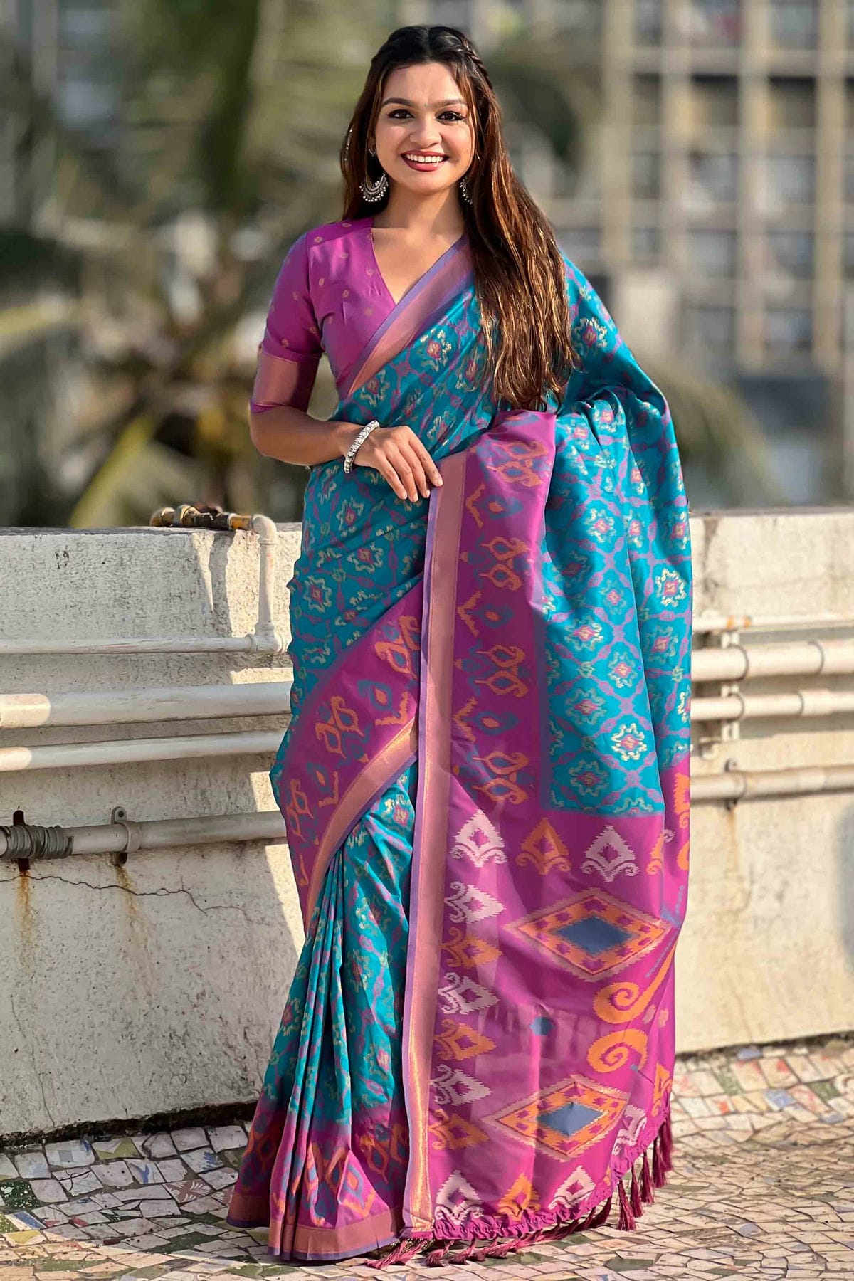 Sky-Blue-Colour-Patola-Silk-Traditional-Saree-VSSD1112664