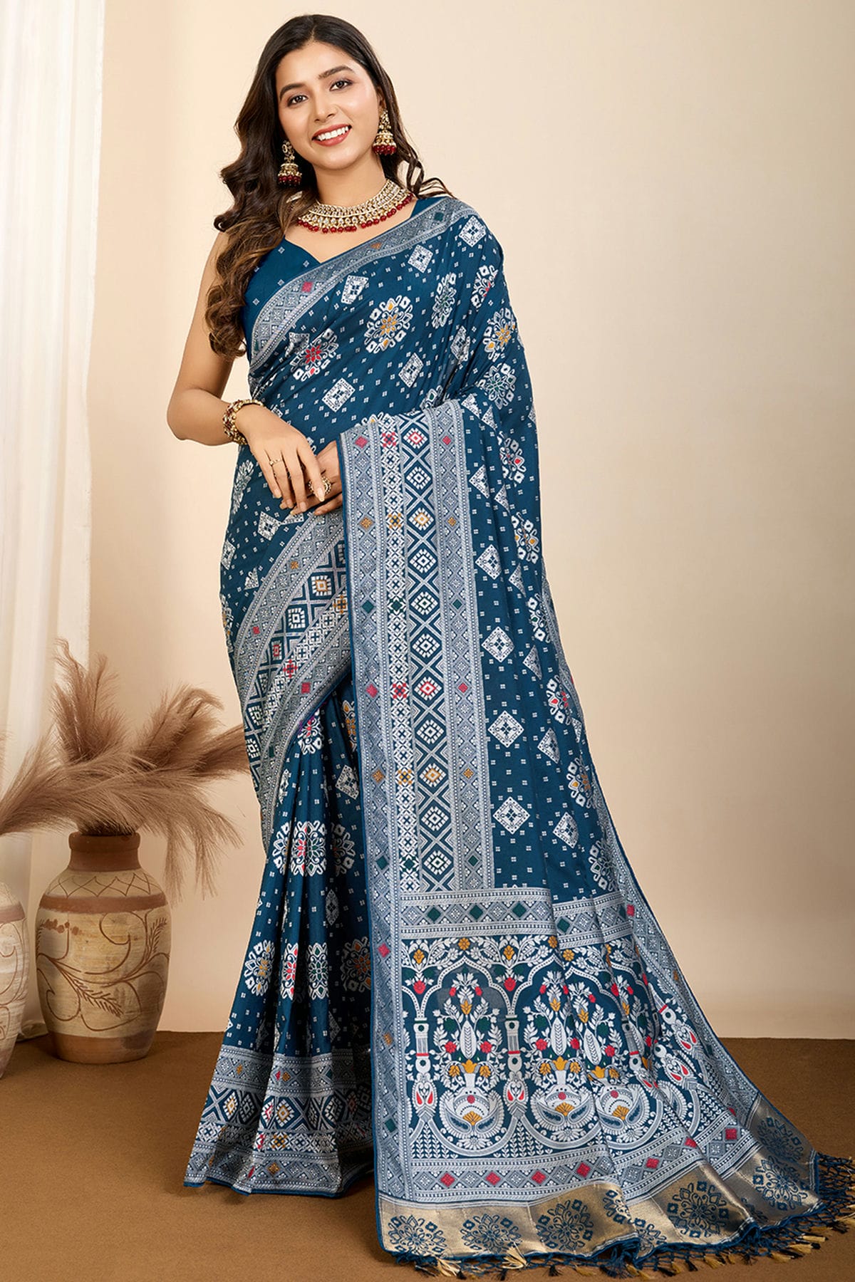 Teal-Colour-Soft-Silk-Traditional-Saree-VSSD1112693