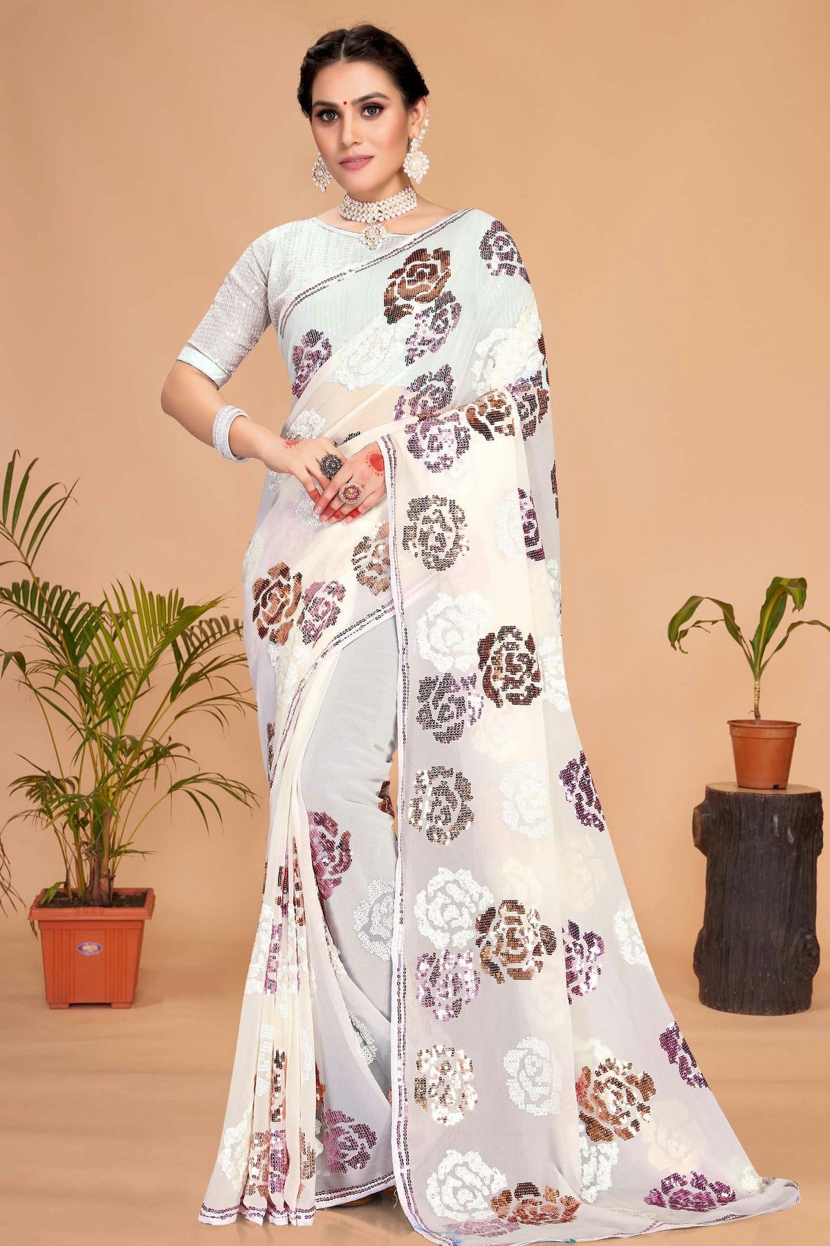 White Colour Georgette Saree