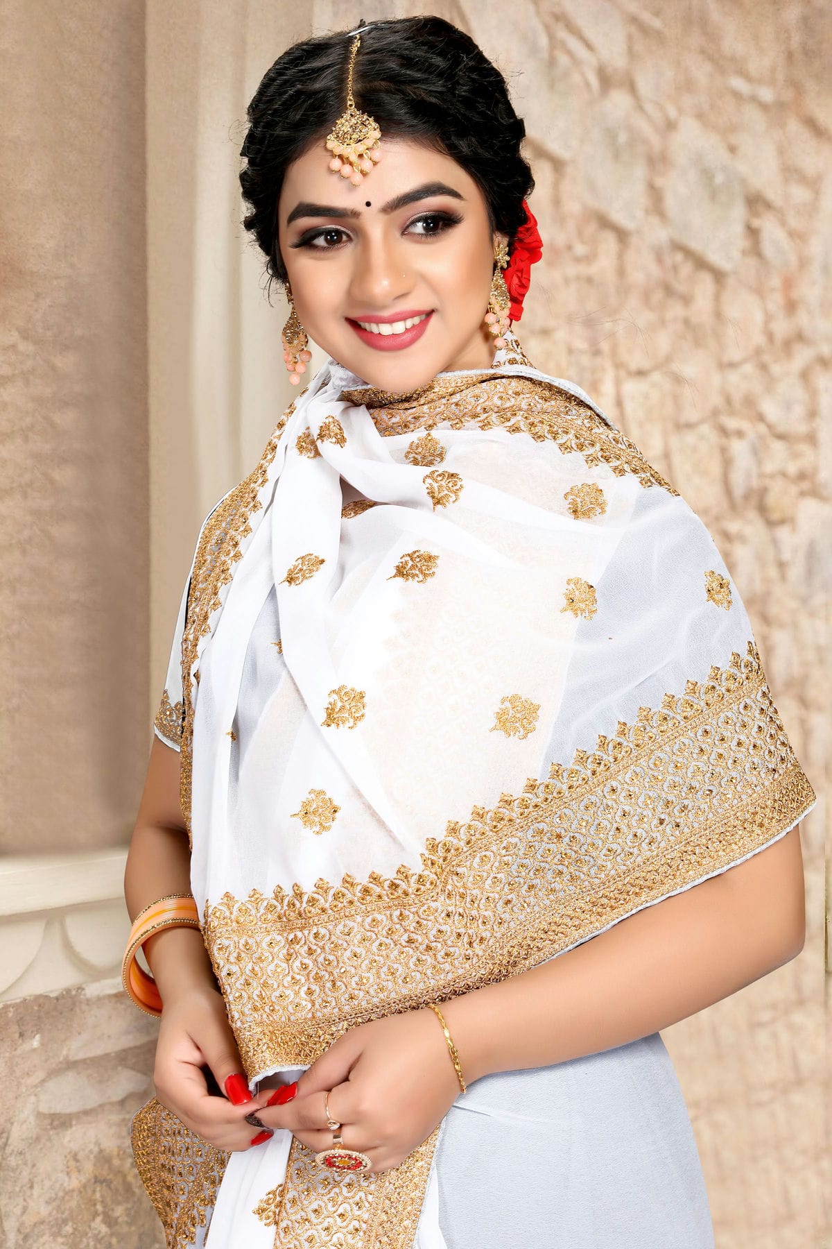 White Colour Georgette Saree