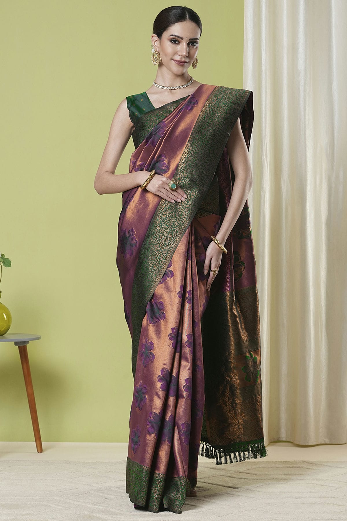 Wine-Colour-Banarasi-Silk-Traditional-Saree-VSSD1112637