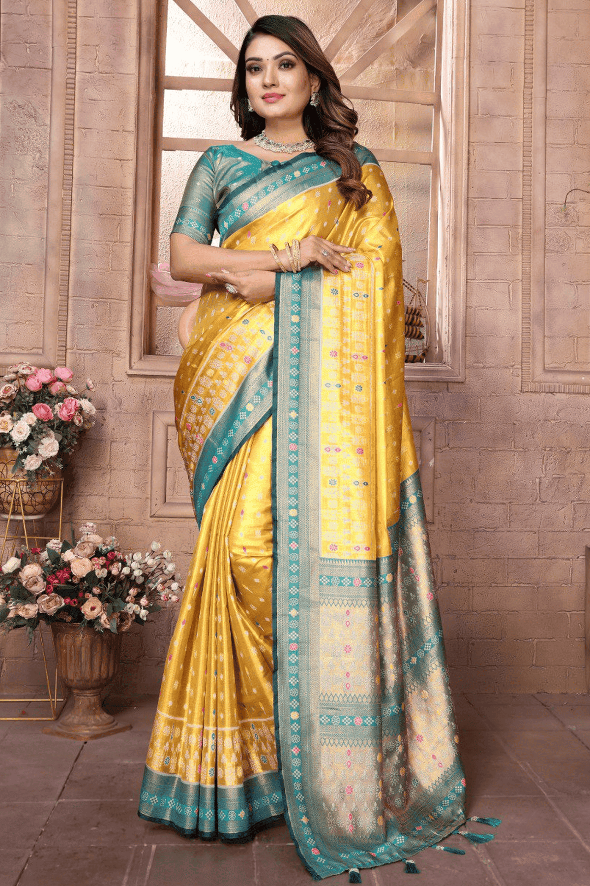 Yellow-Colour-Woven-Work-Pure-Banarasi-Tissue-Silk-Traditional-Saree-VSSD1250299