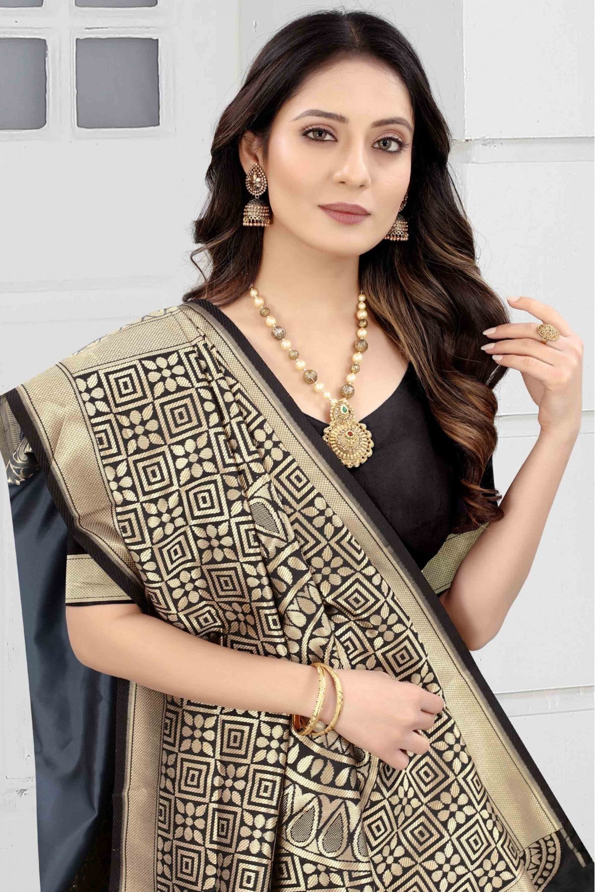 Grey Colour Banarasi Art Silk Woven Saree