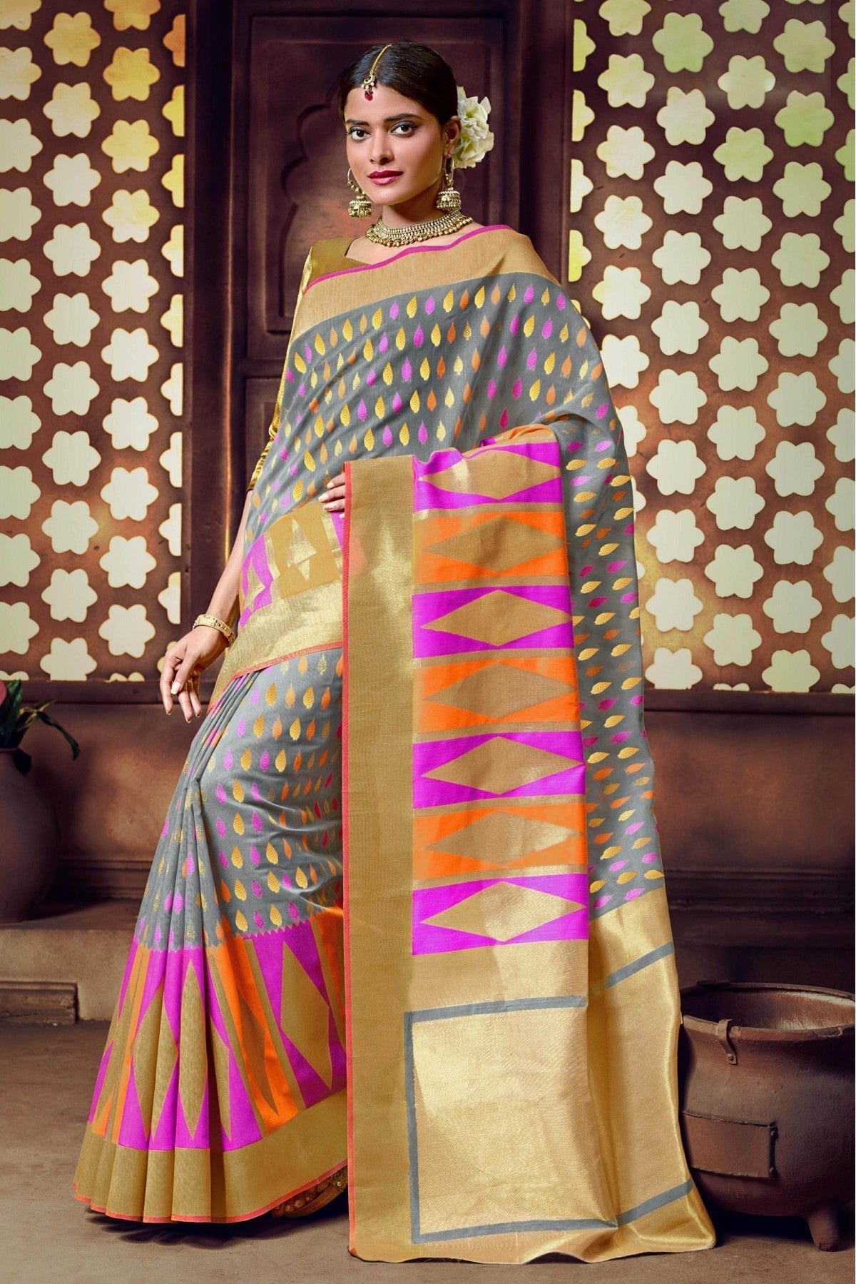 Grey Colour Handloom Cotton Traditional Saree