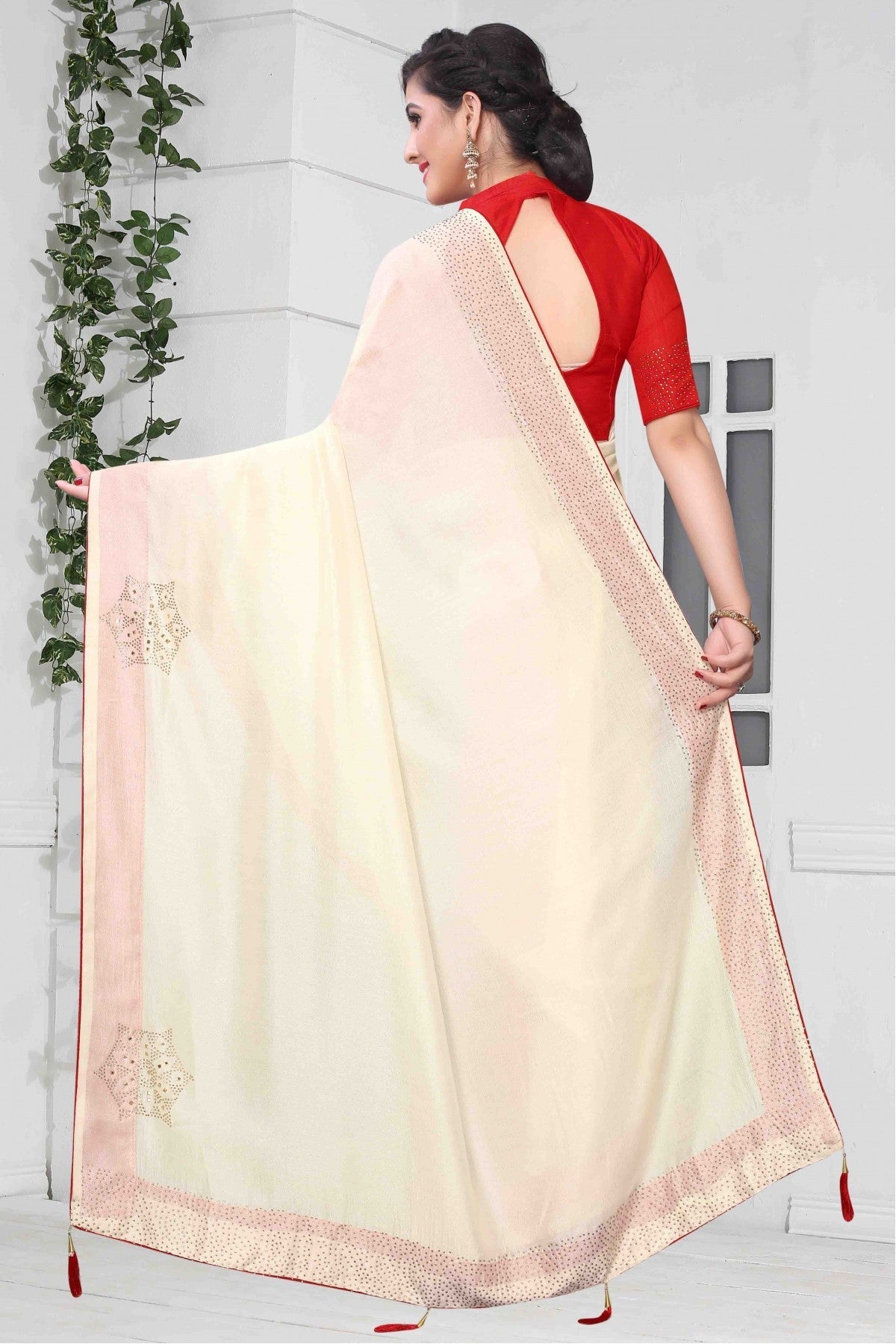 Off White Colour Vichitra Silk Designer Saree