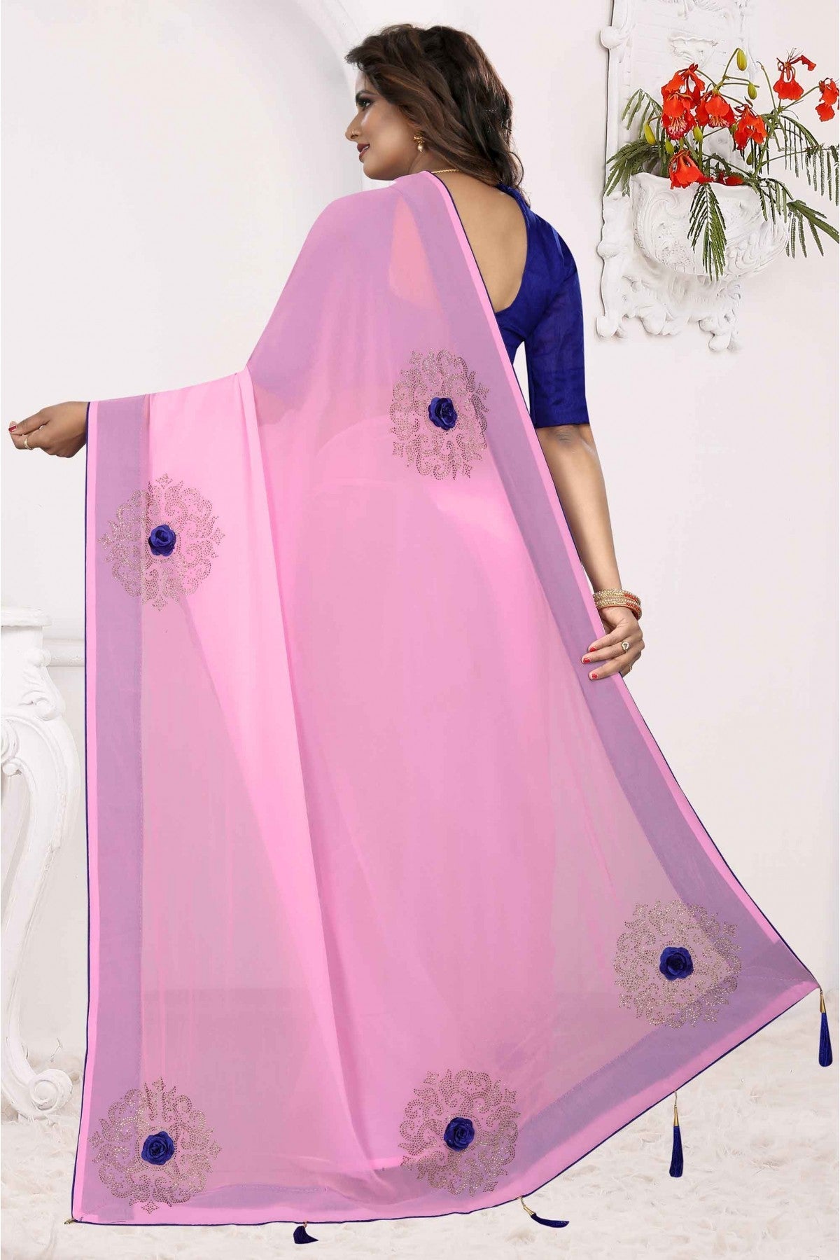 Pink Colour Georgette Traditional Saree