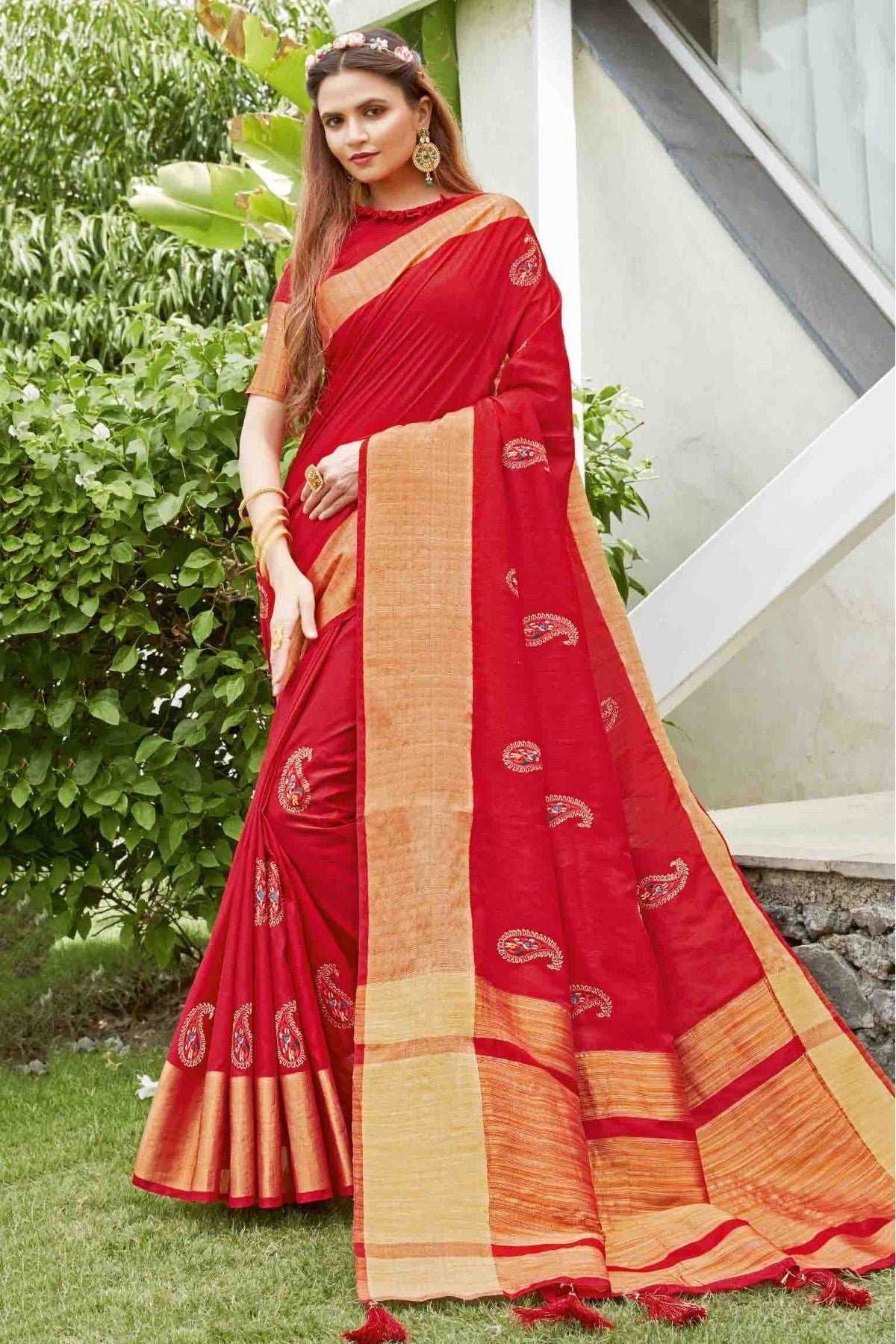 Red Colour Handloom Silk Traditional Saree