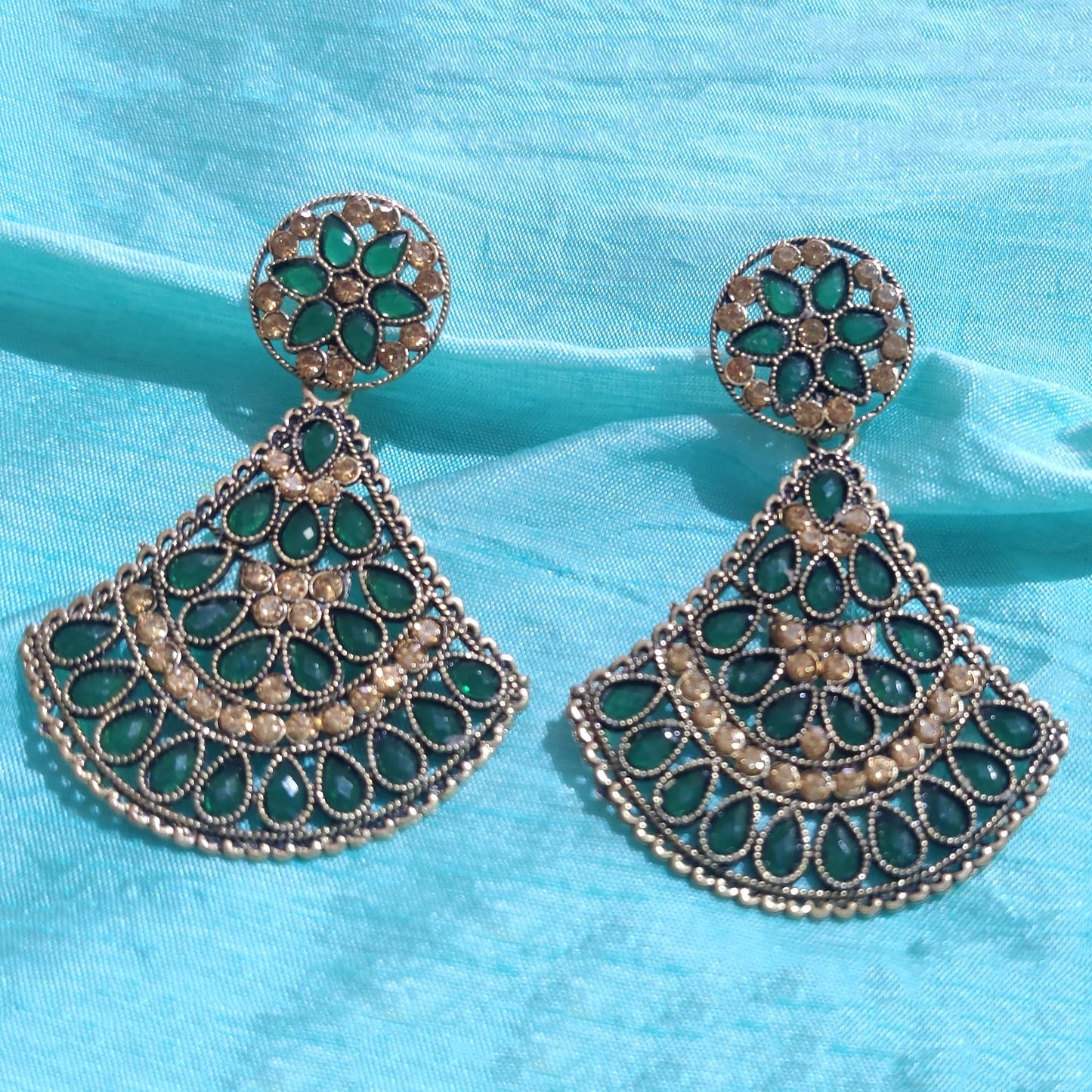 Vastradi Alloy Crystal Fan Stone Work Earring in Green Colour