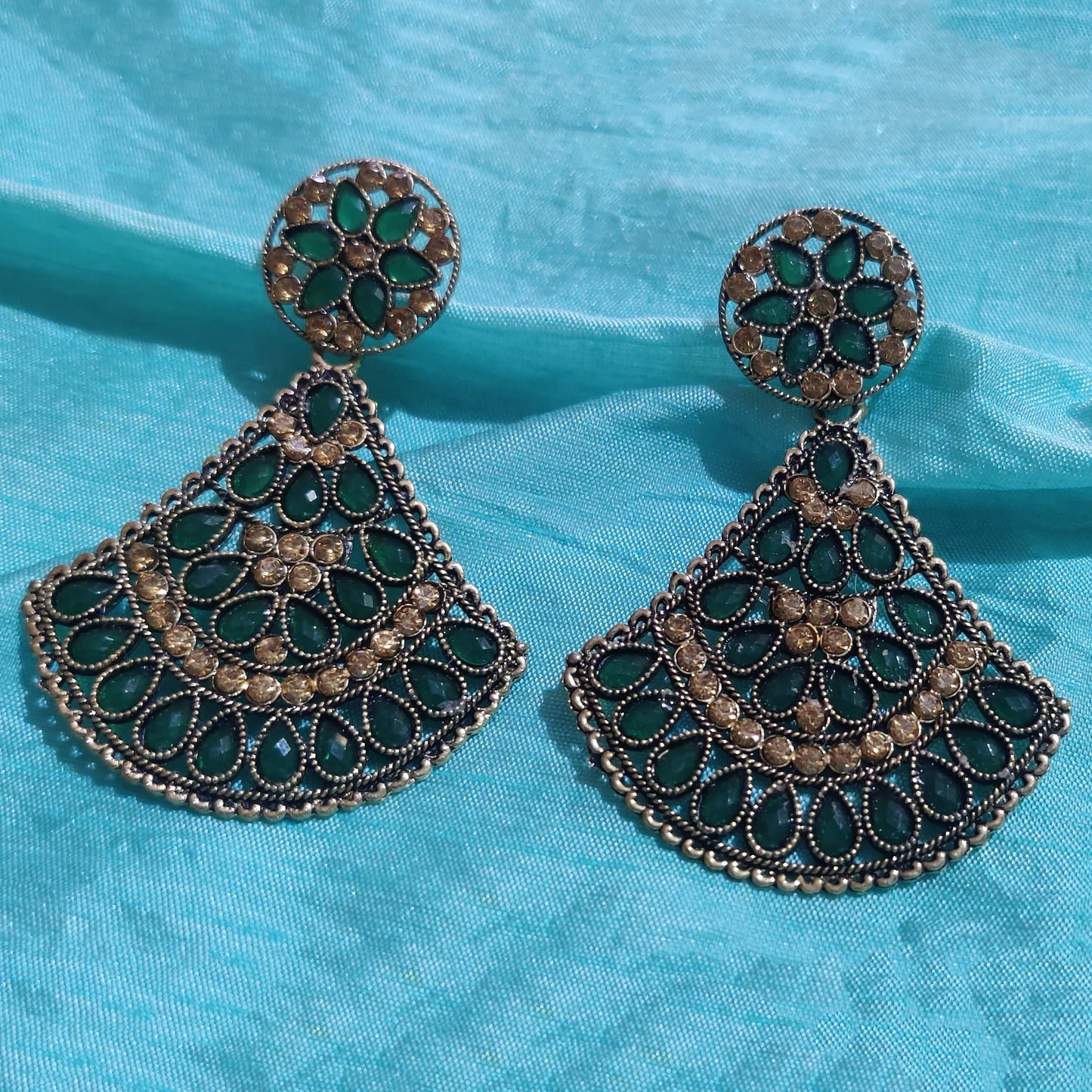 Vastradi Alloy Crystal Fan Stone Work Earring in Green Colour